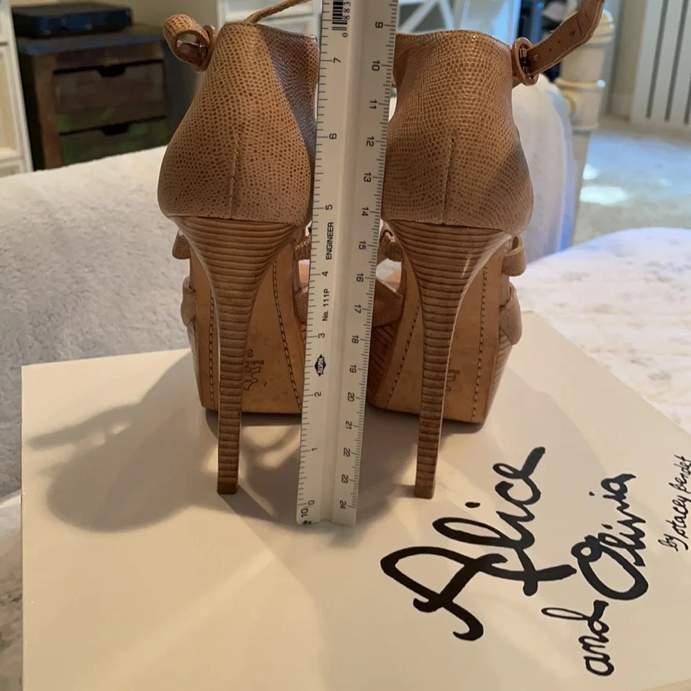 Alice and Olivia 5” heels - Picture 7 of 8